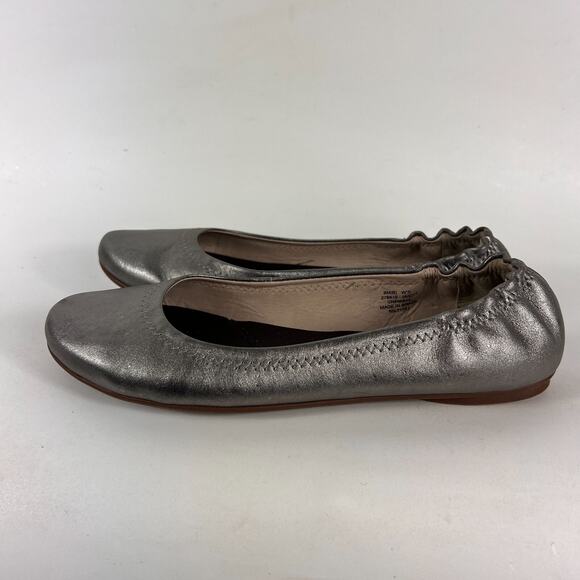 L.L. Bean slip on minimalist loafer flats women's size 9 metallic silver leather - Picture 5 of 12